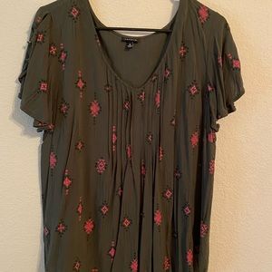 Women’s plus size blouse